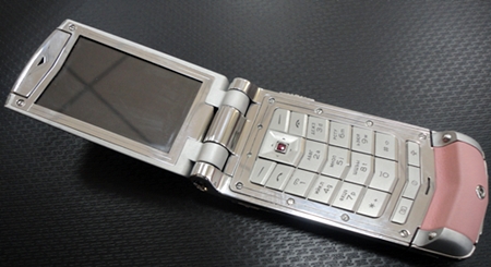 Продаётся Б/У телефон Vertu Ayxta ПИНК розовая кожа
