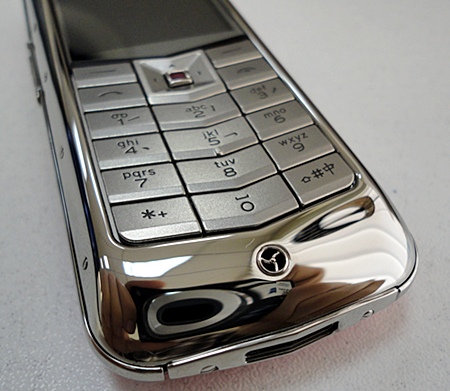 Продаётся Б/У Vertu Constellation Pink